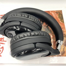 TM061 Folding Wireless Bluetooth Headphones Subwoofer Stereo LED Lights Headset with Microphone
